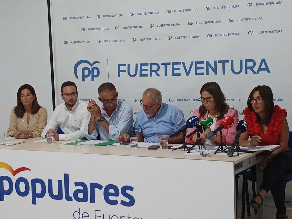 Los portavoces del PP de Fuerteventura, en rueda de prensa de balance