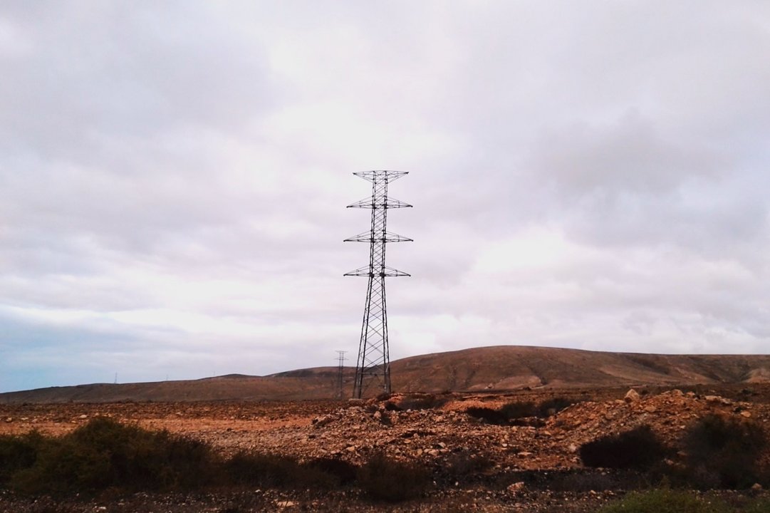 Instalación de la línea de alta tensión en Fuerteventura (Imagen Archivo FD, 2017).