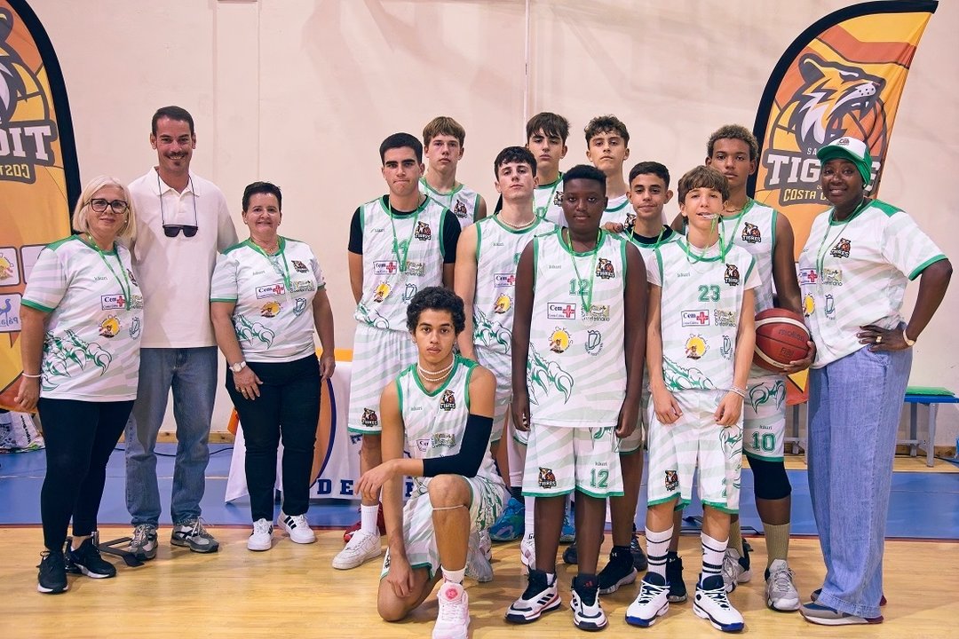 Los Tigres de Costa Calma, en la III Copa Santa Marta de Baloncesto.