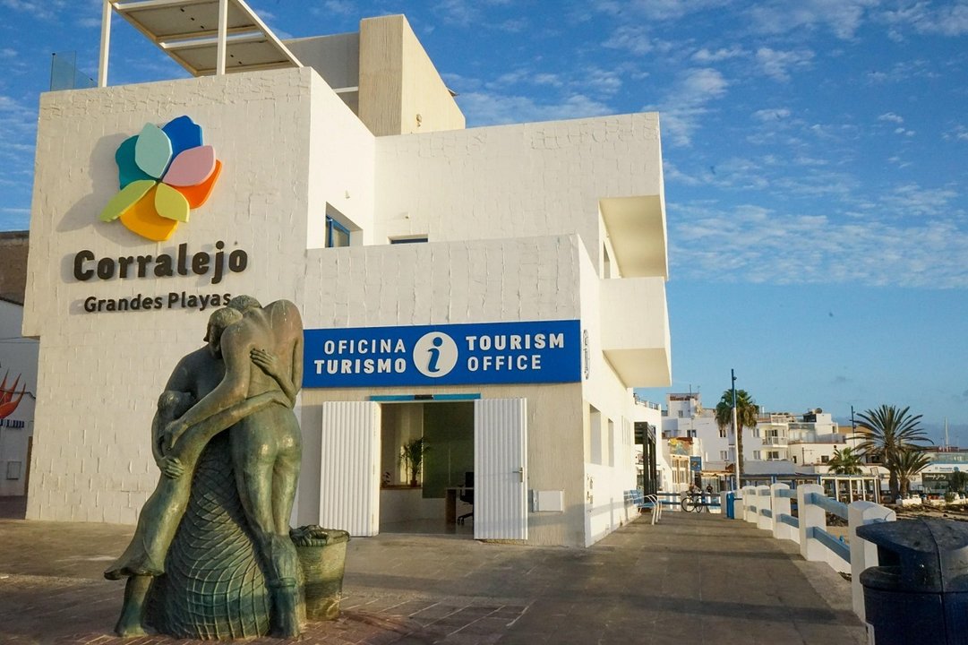 Reapertura de La Oficina de Turismo de Corralejo.