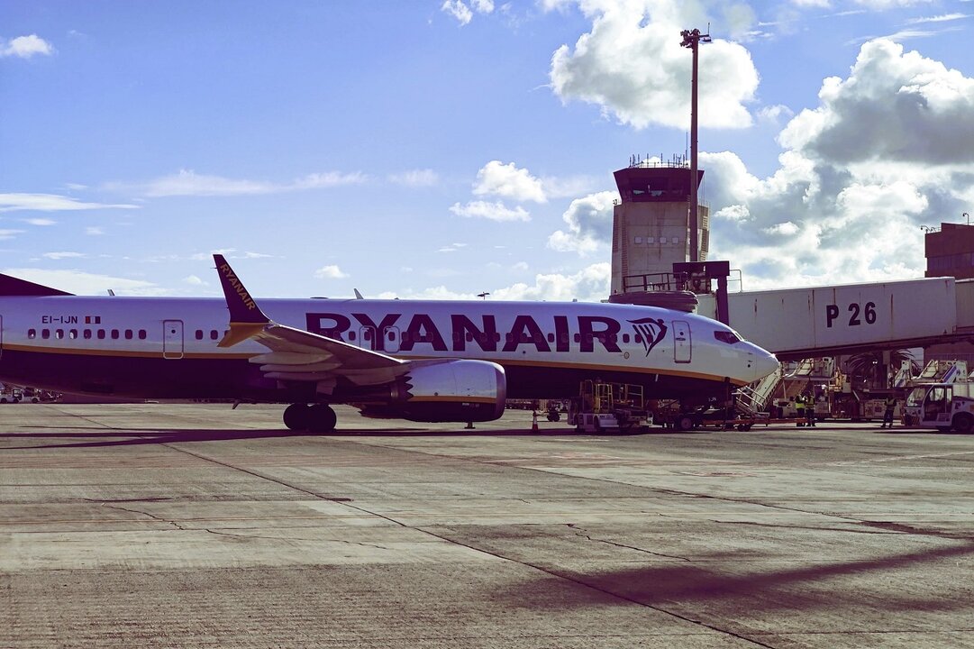 Avión de Ryanair en el Aeropuerto de Fuerteventura (©Fuerteventura Digital).