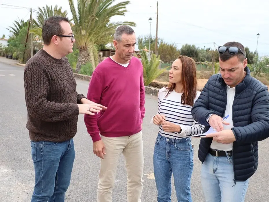 Acta de replanteo para las obras de asfaltado en caminos rurales en El Time y La Asomada.