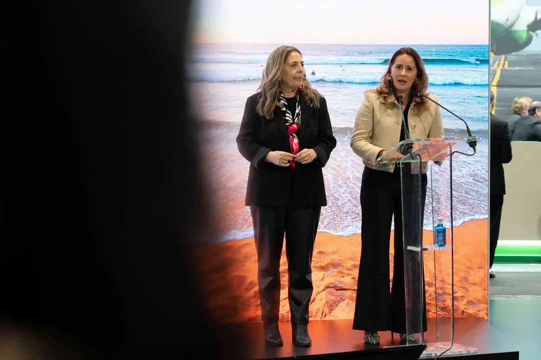 Marlene Figueroa y Lola García en la segunda jornada de Fitur 2025.