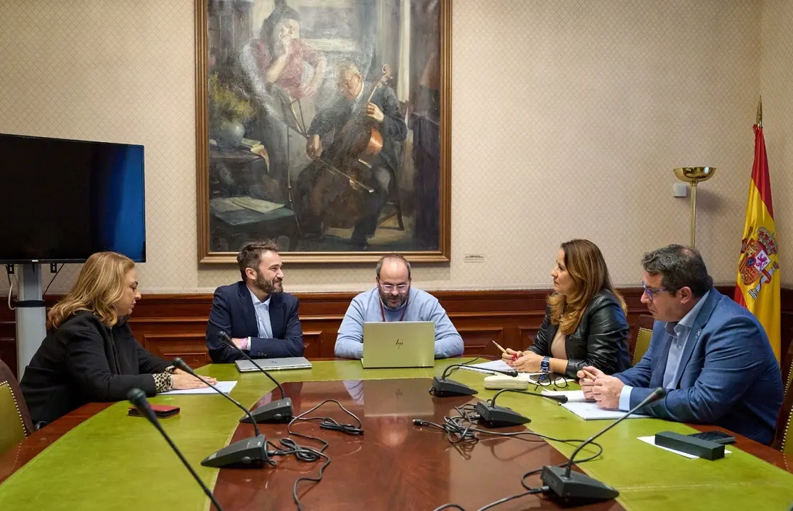 Reunión con la Secretaría de Estado de Energía sobre la Central de El Charco.