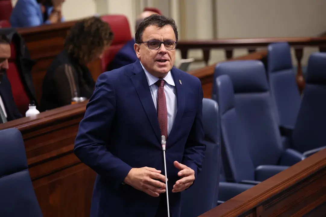 Manuel Miranda, en el Parlamento de Canarias.