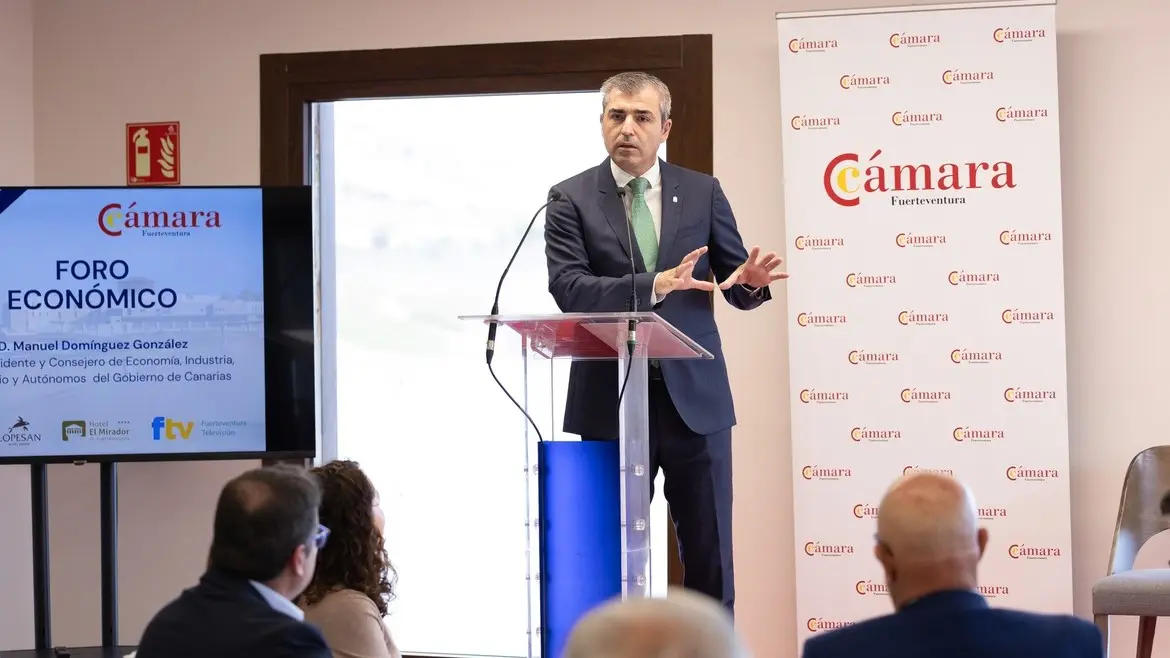 Domínguez, en el Foro Económico de la Cámara de Comercio de Fuerteventura.