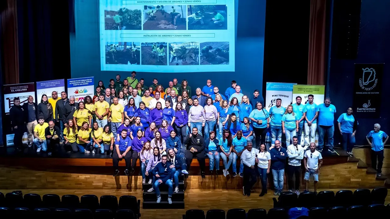 Clausura de cinco PFAE en Puerto del Rosario.